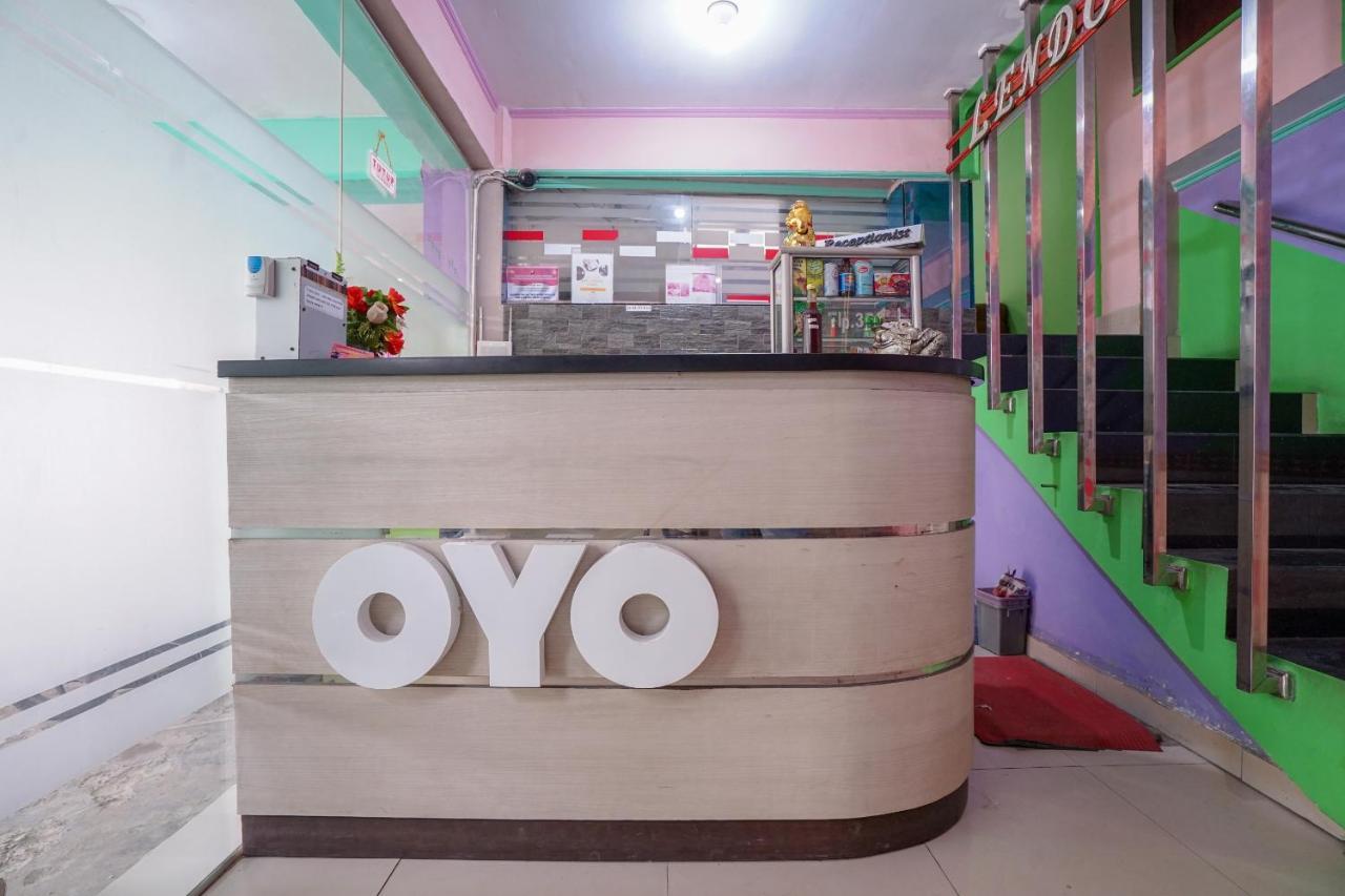 Oyo 1495 Hotel Lendosis Palembang Exterior foto