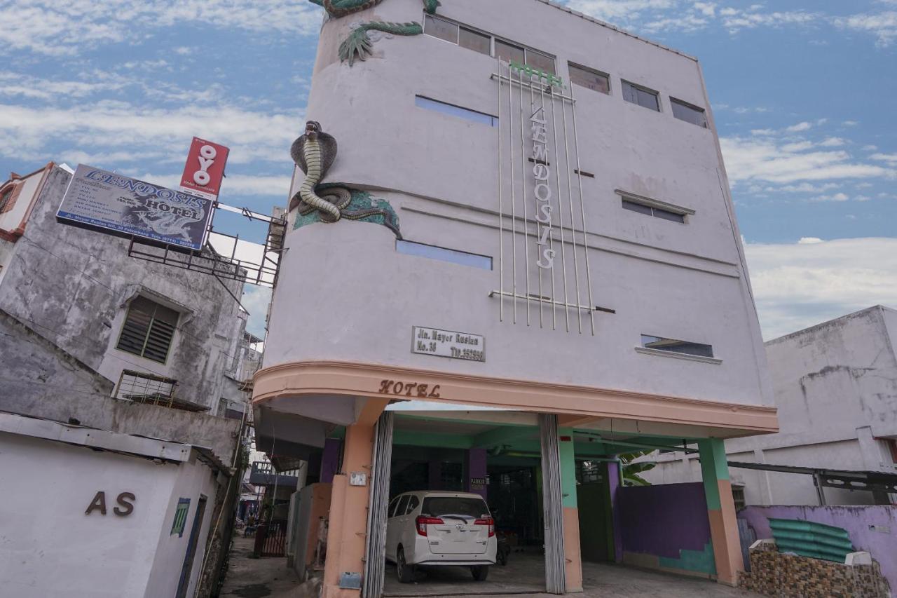 Oyo 1495 Hotel Lendosis Palembang Exterior foto
