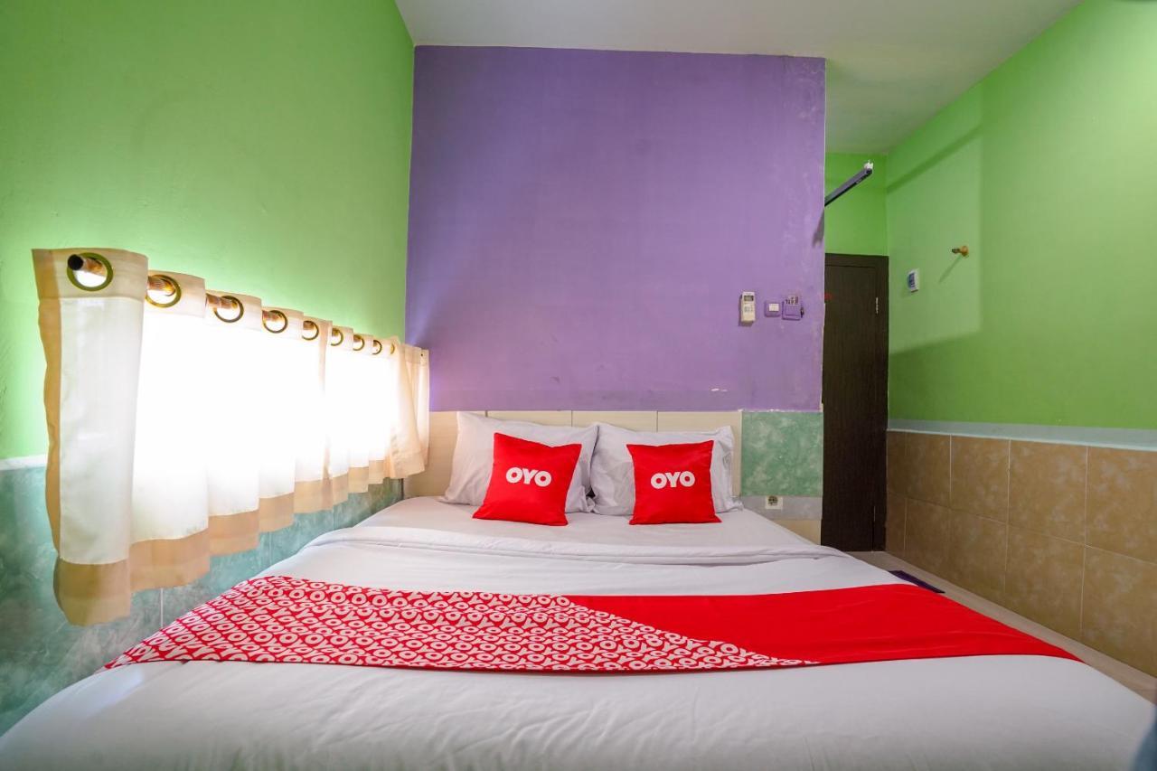 Oyo 1495 Hotel Lendosis Palembang Exterior foto