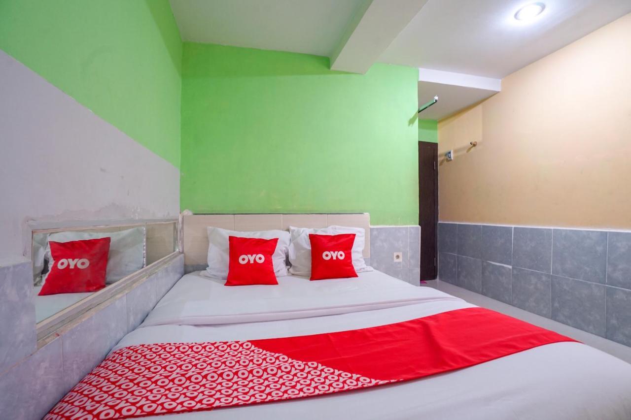 Oyo 1495 Hotel Lendosis Palembang Exterior foto